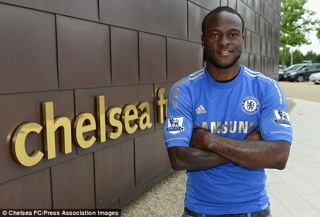 Sau rất nhiều nỗ lực thì Chelsea cũng đã có được Victor Moses từ Wigan với giá 9 triệu bảng, tuyển thủ Nigeria đã chính thức ra mắt trong màu áo The Blues... Sau rất nhiều nỗ lực thì Chelsea cũng đã có được Victor Moses từ Wigan với giá 9 triệu bảng, tuyển thủ Nigeria đã chính thức ra mắt trong màu áo The Blues...
