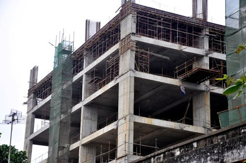 Điều khách hàng lo lắng lúc này là tiền họ đã đóng thực hiện dự án có "bốc hơi" cùng với sự "mất tích" của vị TGĐ Hồ Anh Thái? Điều khách hàng lo lắng lúc này là tiền họ đã đóng thực hiện dự án có "bốc hơi" cùng với sự "mất tích" của vị TGĐ Hồ Anh Thái?