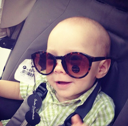 Lucca được ông bố trẻ Neymar yêu chiều hết mực…