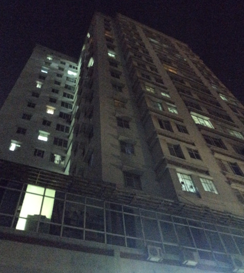 Thi thể người phụ nữ xấu số đã được phát hiện tại căn hộ số 807 nhà B của tòa nhà Licogi 13 (Thanh Xuân, Hà Nội) Thi thể người phụ nữ xấu số đã được phát hiện tại căn hộ số 807 nhà B của tòa nhà Licogi 13 (Thanh Xuân, Hà Nội)