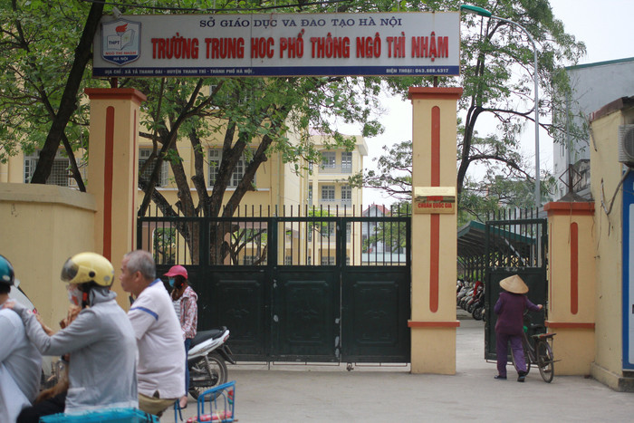 Vấn đề lạm thu ở Trường Trung học Phổ Thông Ngô Thì Nhậm cần thiết phải xử lý triệt để (ảnh Trinh Phúc).