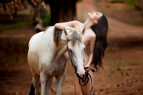 Không chỉ là người mẫu, được biết cô còn tham gia diễn xuất. Lấn sân sang điện ảnh giúp người mẫu Cao Thùy Linh tự tin trong con đường nghệ thuật mà mình đã chọn. Không chỉ là người mẫu, được biết cô còn tham gia diễn xuất. Lấn sân sang điện ảnh giúp người mẫu Cao Thùy Linh tự tin trong con đường nghệ thuật mà mình đã chọn.