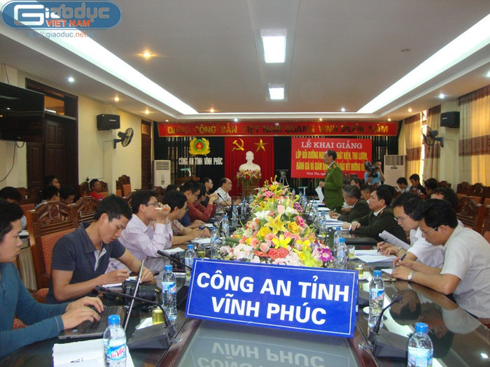 Buổi họp báo chiều 18/3 Buổi họp báo chiều 18/3