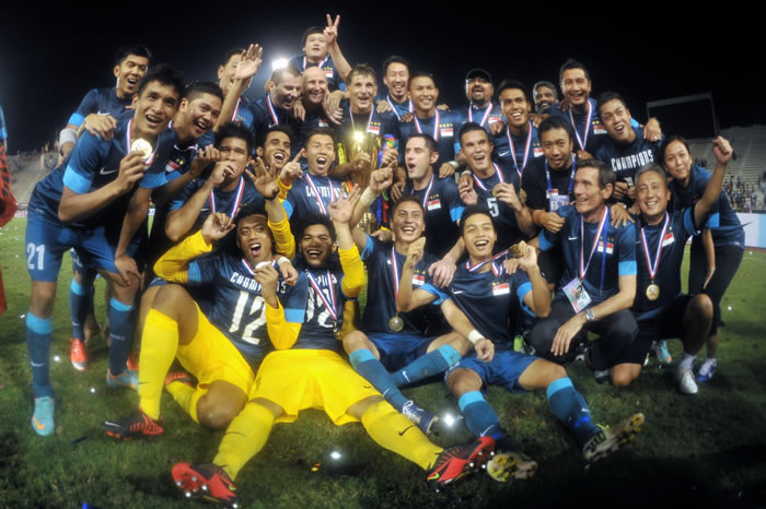 Singapore lên ngôi vô địch ngay trên đất Thái. Singapore lên ngôi vô địch ngay trên đất Thái.