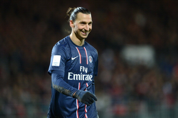 5. Zlatan Ibrahimovic (31 tuổi, CLB PSG) Đã 31 tuổi, cái tuổi được coi là xế chiều với nhiều tiền đạo nhưng với Ibra thì khác. Tiền đạo người Thụy Điển vẫn ghi bàn đều đều, vẫn tỏa sáng khi PSG cần anh lên tiếng. Đó là lý do tại sao gã nhà giàu nước Pháp quyết đưa Ibra về sân Công viên các Hoàng tử với mức lương ngất ngưởng trong kỳ chuyển nhượng mùa Hè. 5. Zlatan Ibrahimovic (31 tuổi, CLB PSG) Đã 31 tuổi, cái tuổi được coi là xế chiều với nhiều tiền đạo nhưng với Ibra thì khác. Tiền đạo người Thụy Điển vẫn ghi bàn đều đều, vẫn tỏa sáng khi PSG cần anh lên tiếng. Đó là lý do tại sao gã nhà giàu nước Pháp quyết đưa Ibra về sân Công viên các Hoàng tử với mức lương ngất ngưởng trong kỳ chuyển nhượng mùa Hè.