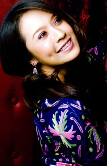 Thanh Thúy đẹp dịu dàng