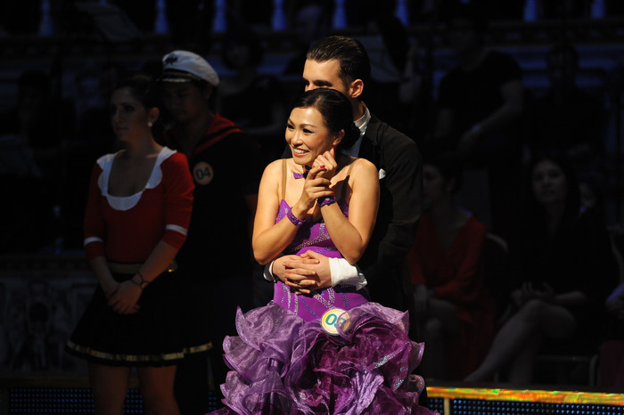 Trông Phương Thanh e ấp, cứ như thiếu nữ tuổi đôi mươi. Trông Phương Thanh e ấp, cứ như thiếu nữ tuổi đôi mươi.