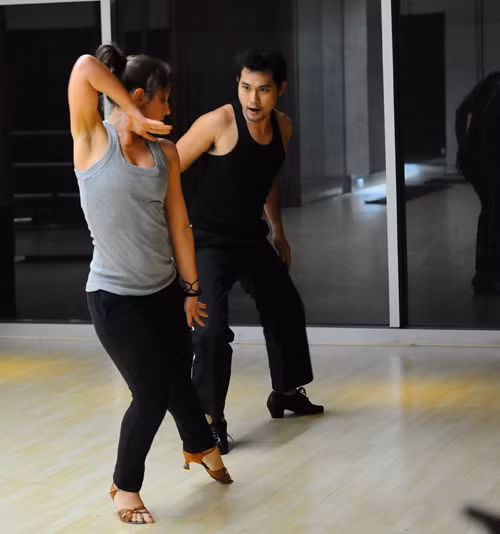 Huỳnh Đông: 'Xuất chiêu đi, tôi đã tu luyện cả tháng nay rồi' Huỳnh Đông: 'Xuất chiêu đi, tôi đã tu luyện cả tháng nay rồi'