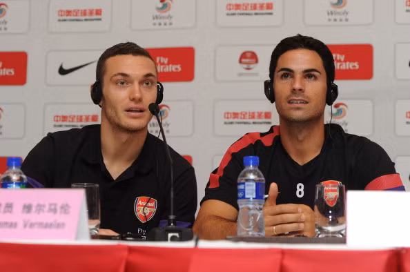 Đội trưởng và đội phó mới của Pháo thủ.