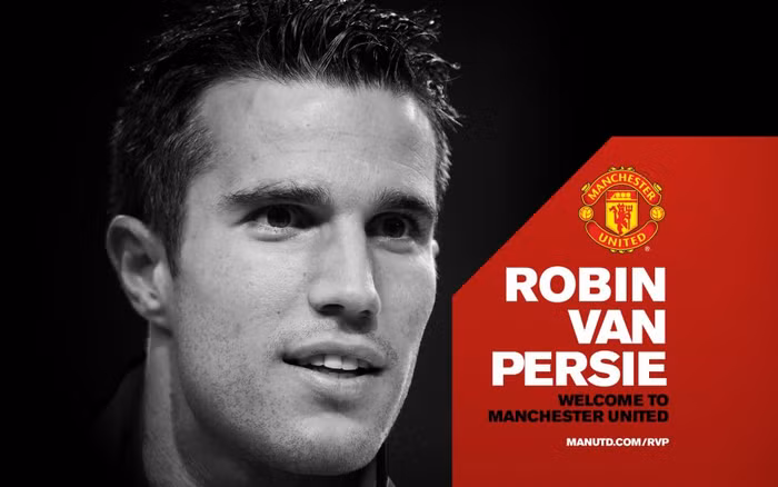 Sir Alex Ferguson cũng không giấu được niềm hạnh phúc khi giành được chữ ký của tiền đạo xuất sắc nhất giải ngoại hạng Anh mùa trước: "Robin là một tiền đạo đẳng cấp thế giới với những thành tích đã được chứng tỏ ở Anh cũng như đấu trường Châu Âu. Không cần phải giới thiệu nhiều về tài năng của cậu ấy, bởi người hâm mộ đã nhiều lần chứng kiến cậu ấy ghi bàn vào lưới chúng tôi ở những trận cầu kinh điển giữa Man United và Arsenal. Khả năng di chuyển, dứt điểm và đi bóng của Persie đều rất tuyệt vời." Sir Alex Ferguson cũng không giấu được niềm hạnh phúc khi giành được chữ ký của tiền đạo xuất sắc nhất giải ngoại hạng Anh mùa trước: "Robin là một tiền đạo đẳng cấp thế giới với những thành tích đã được chứng tỏ ở Anh cũng như đấu trường Châu Âu. Không cần phải giới thiệu nhiều về tài năng của cậu ấy, bởi người hâm mộ đã nhiều lần chứng kiến cậu ấy ghi bàn vào lưới chúng tôi ở những trận cầu kinh điển giữa Man United và Arsenal. Khả năng di chuyển, dứt điểm và đi bóng của Persie đều rất tuyệt vời."