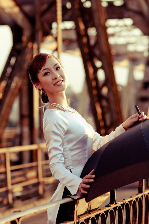 Vương Thùy Dương, Hoa khôi ĐH Ngoại Ngữ, ĐHQGHN 2011 đồng thời là top 20 Imiss Thăng Long 2011 Vương Thùy Dương, Hoa khôi ĐH Ngoại Ngữ, ĐHQGHN 2011 đồng thời là top 20 Imiss Thăng Long 2011