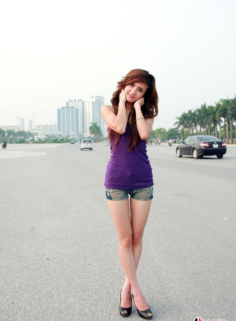 Lê Khánh Chi, cô em gái xinh đẹp của cầu thủ Công Vinh đã xuất sắc giành giải nhất cuộc thi Nữ sinh thanh lịch Đại học Văn hóa mở rộng (Miss HUC Open 2011). Ảnh 24h.com.vn Lê Khánh Chi, cô em gái xinh đẹp của cầu thủ Công Vinh đã xuất sắc giành giải nhất cuộc thi Nữ sinh thanh lịch Đại học Văn hóa mở rộng (Miss HUC Open 2011). Ảnh 24h.com.vn