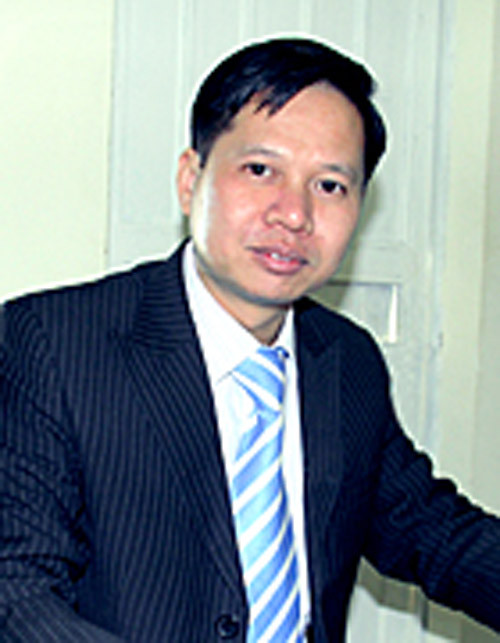 Thầy Nguyễn Công Nguyên.