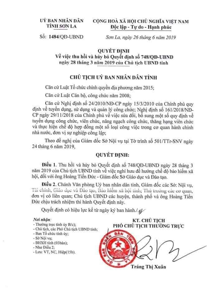 Quyết định hủy chế độ nghỉ hưu đối với ông Hoàng Tiến Đức (ảnh Trinh Phúc). Quyết định hủy chế độ nghỉ hưu đối với ông Hoàng Tiến Đức (ảnh Trinh Phúc).