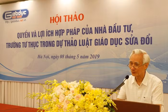 Thầy Nguyễn Phú Cường cho rằng, những học sinh có điểm đầu vào lớp 10 thấp rất khó để theo học kịp chương trình phổ thông trung học (ảnh giaoduc.net.vn).