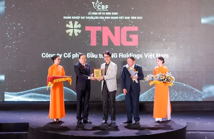 TNG Holdings Vietnam được vinh danh “Doanh nghiệp đạt chuẩn văn hóa kinh doanh Việt Nam” năm 2022.