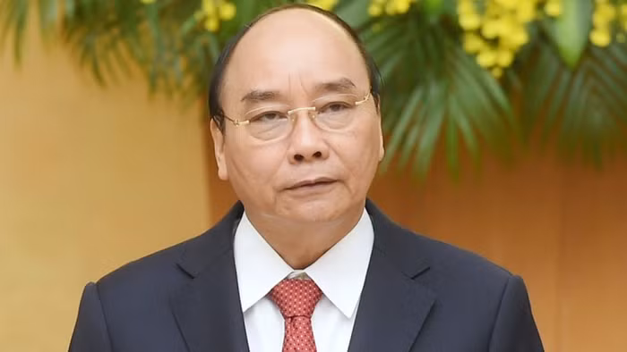 Với đa số đại biểu Quốc hội có mặt tán thành, Quốc hội khóa XV đã miễn nhiệm chức vụ Chủ tịch nước đối với ông Nguyễn Xuân Phúc