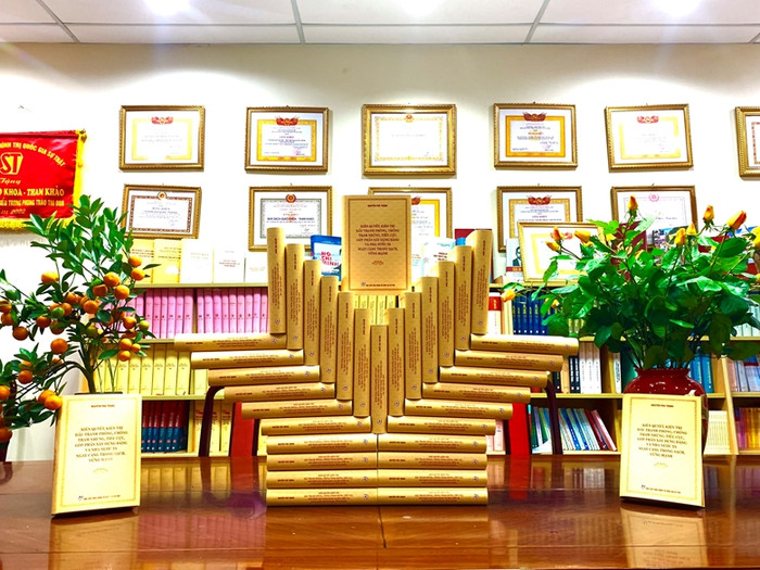 Theo Ban Nội chính Trung ương, mọi công tác chuẩn bị cho ngày ra mắt cuốn sách hiện đã hoàn tất. Theo Ban Nội chính Trung ương, mọi công tác chuẩn bị cho ngày ra mắt cuốn sách hiện đã hoàn tất.