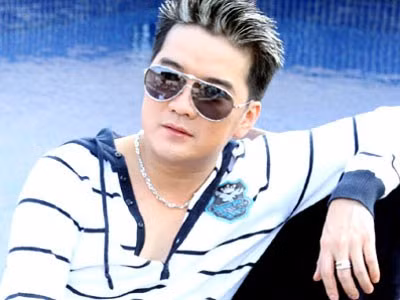 Ca sĩ Đàm Vĩnh Hưng