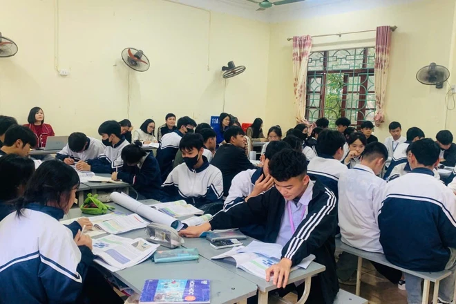 Giáo viên chỉ ra điểm mới của SGK Hóa học giúp học sinh thích thú hơn với môn học