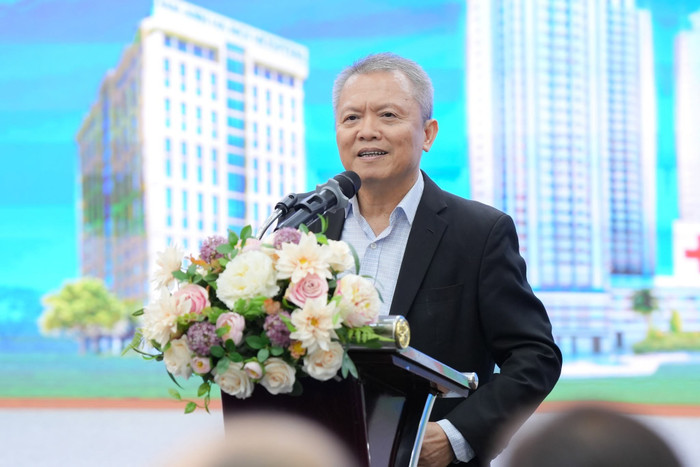 Giáo sư, Tiến sĩ Lê Ngọc Thành – Hiệu trưởng Trường Đại học Y Dược (Đại học Quốc gia Hà Nội). Ảnh: Website Nhà trường. 483062353-1025109372997525-1324986204074247142-n.jpg