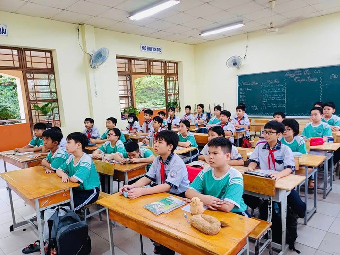 Học sinh Trường Trung học cơ sở Đặng Tấn Tài. Ảnh: Website nhà trường. 481917144-1129710702286247-9025761719373723132-n.jpg