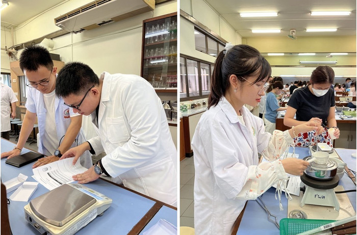 Sinh viên Trường Đại học Y dược Thành phố Hồ Chí Minh trong buổi học thực hành. Ảnh: Website Nhà trường. 2-1.jpg