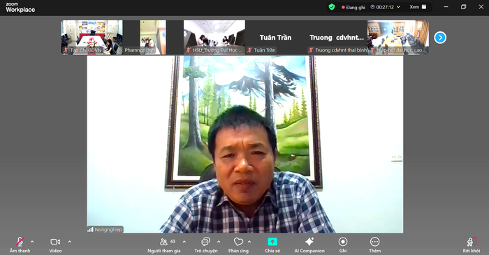 Thạc sỹ Phạm Văn Điều - Hiệu trưởng Trường Cao đẳng Gia Lai chia sẻ quan điểm tại tọa đàm. 3.png