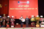 GS.TS Nguyễn Quý Thanh được trao tặng Huân chương Lao động hạng Nhì