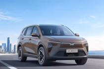 VinFast VF MPV 7 ưu đãi 67,5 triệu đồng, gia đình thêm lý do “đổi xe rộng”
