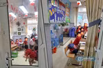 Nhiều trường công lập ở Hà Nội vẫn quá tải sĩ số, có nên mở rộng đào tạo song bằng?