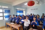 Người thầy gần 20 năm “vượt núi băng rừng” gieo chữ cho học sinh vùng sâu, vùng xa