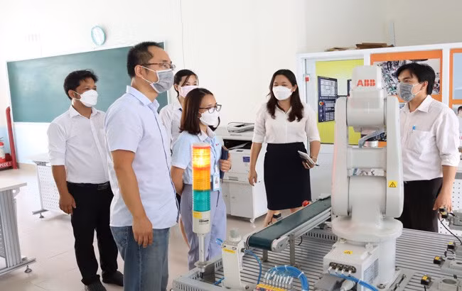 cong-ty-tnhh-neway-fluid-equipment-viet-nam-1.jpg