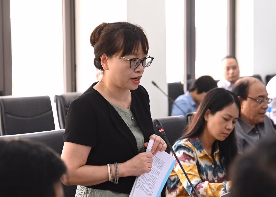 Phó giáo sư, Tiến sĩ Nguyễn Thị Quế Anh - Nguyên Hiệu trưởng Trường Đại học Luật, Đại học Quốc gia Hà Nội chia sẻ tại toạ đàm