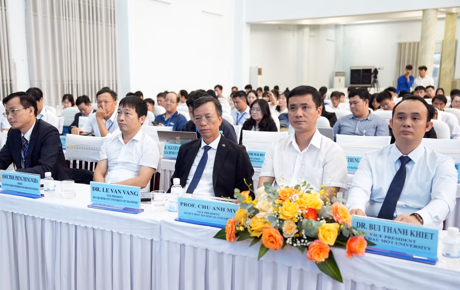 Các đại biểu tham dự Hội thảo. Ảnh: website Trường Đại học Thủ Dầu Một