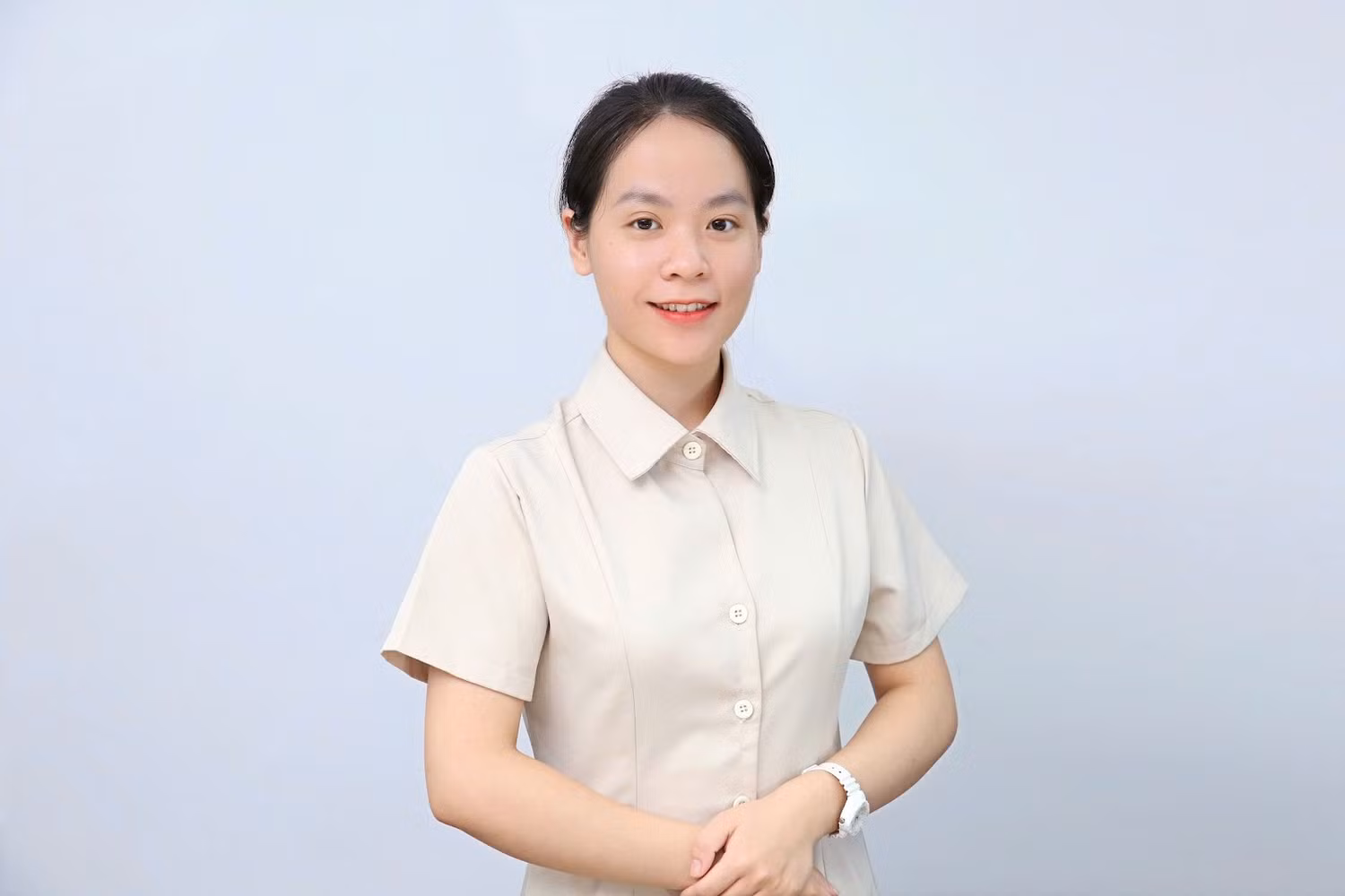 Chị Nguyễn Bảo Ngân - cựu sinh viên ngành Kinh doanh quốc tế tại Học viện Ngân hàng, hiện đang là nhân viên Quản lý hàng hóa của Công ty Champion Product Limited. Ảnh: NVCC