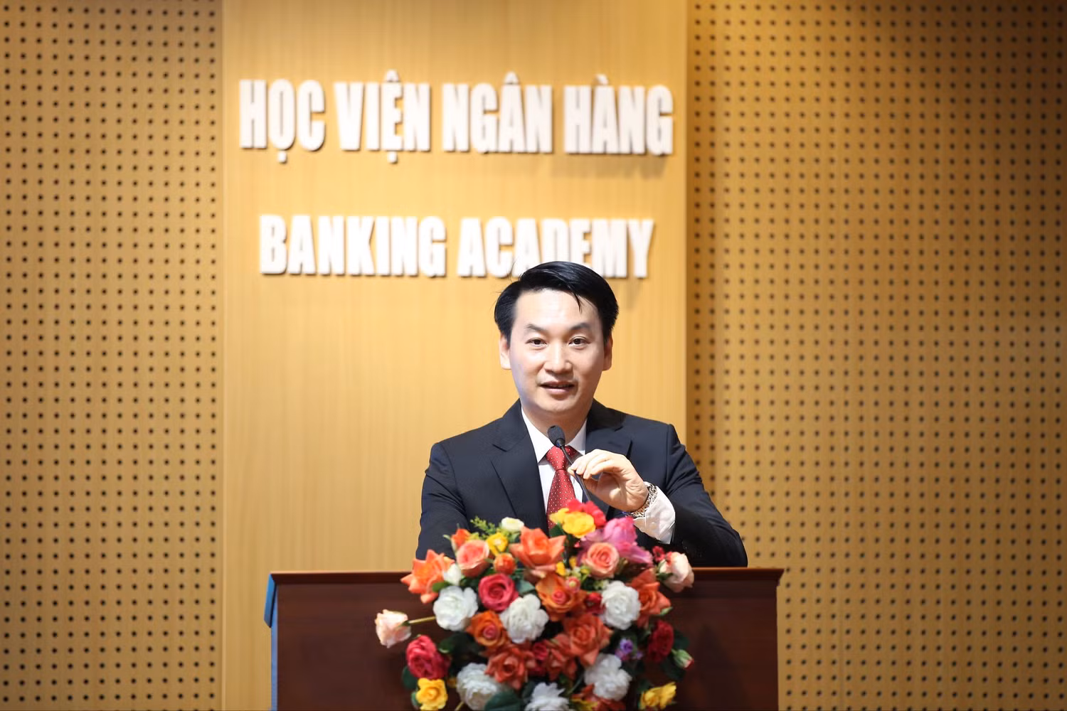 Phó giáo sư, Tiến sĩ Nguyễn Thanh Phương - Phó giám đốc Học viện Ngân hàng. Ảnh: website nhà trường