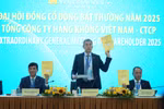 Ban Chủ tọa biểu quyết.
