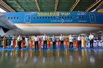 Vietnam Airlines và Báo Nhân Dân tri ân 100 năm báo chí cách mạng