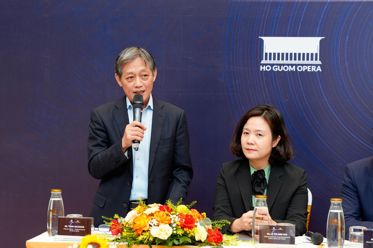 7-ong-tran-hai-dang-co-van-nghe-thuat-nha-hat-ho-guom-phat-bieu-tai-su-kien.jpg