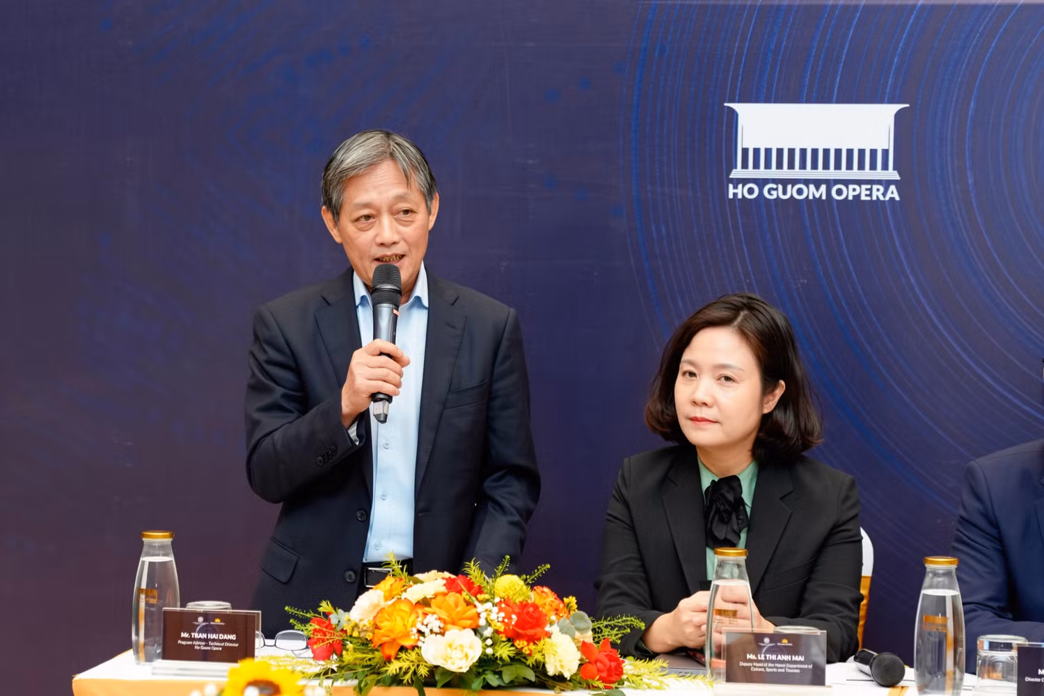 7-ong-tran-hai-dang-co-van-nghe-thuat-nha-hat-ho-guom-phat-bieu-tai-su-kien.jpg