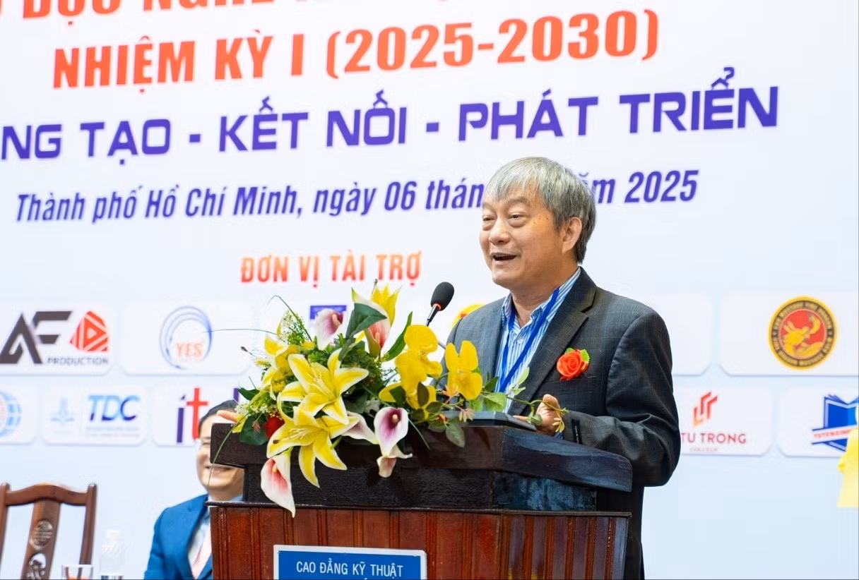 Thầy Trần Thanh Hải – Hiệu trưởng Trường Cao đẳng Viễn Đông. Ảnh: NVCC.