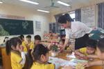 Tiết đọc thư viện rèn thói quen đọc sách cho học sinh lớp 1 tại TH Phương Đông A