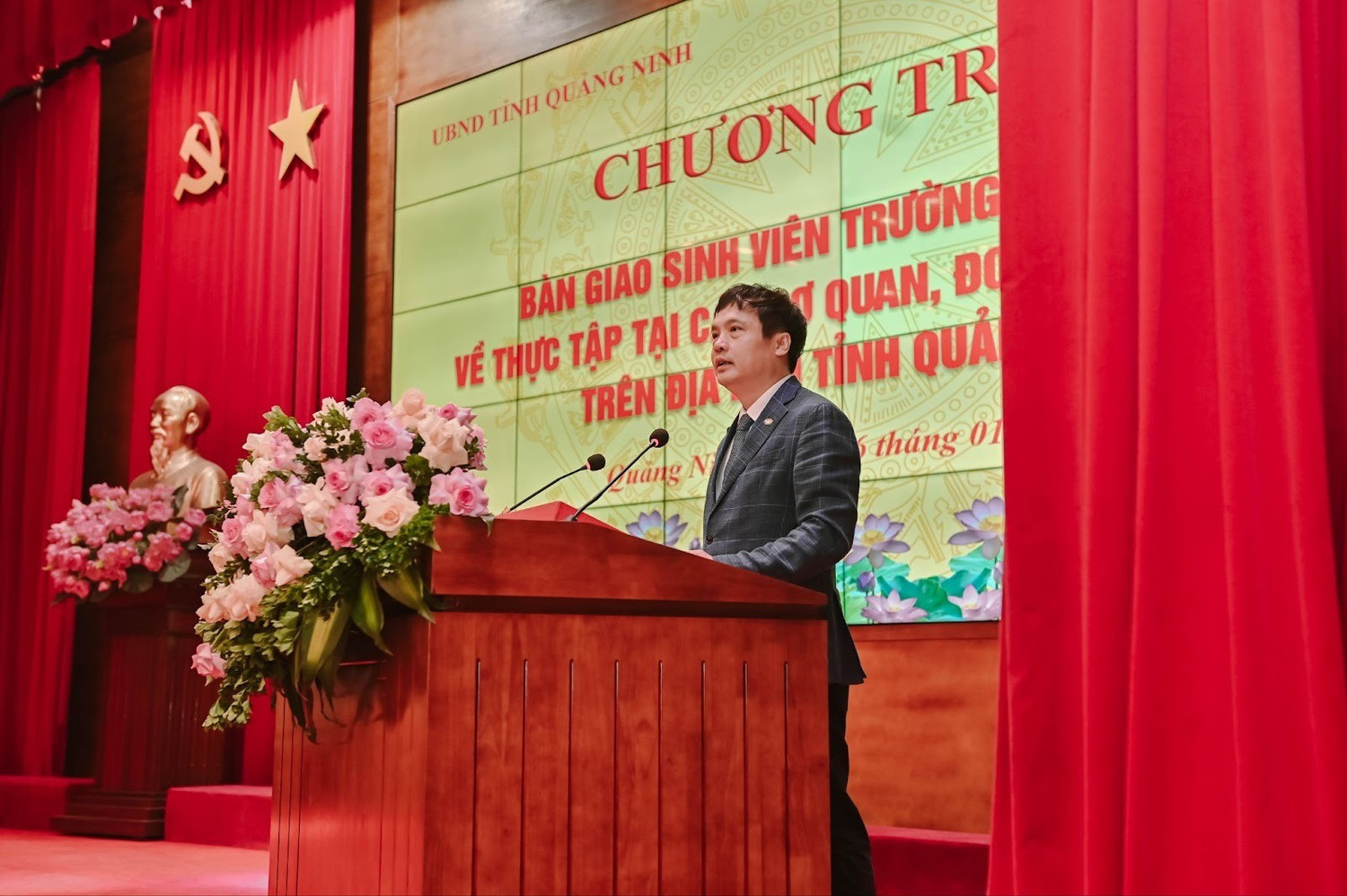 Ông Nguyễn Văn Khoa – Tổng Giám đốc Tập đoàn FPT phát biểu tại sự kiện.
