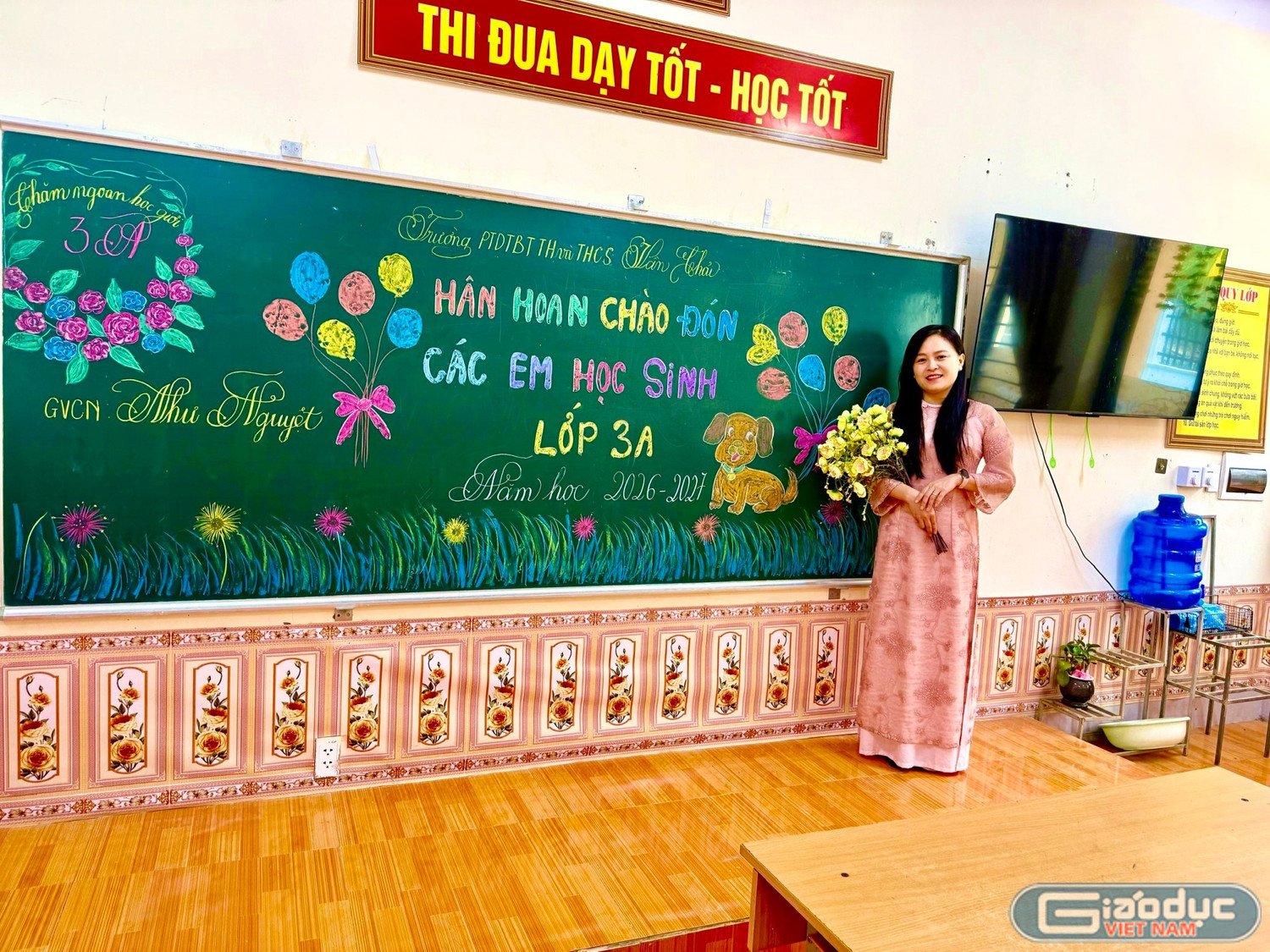 gdvn_co-pham-thi-nhu-nguyet-giao-vien-truong-ptdtbt-th-thcs-van-chai.jpg