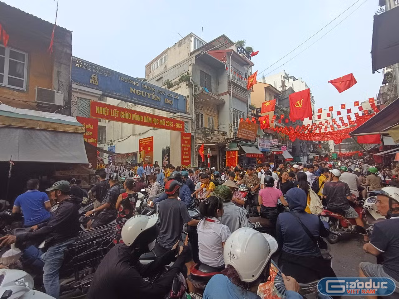 gdvn-thcs-nguyen-du-hoan-kiem-3.jpg