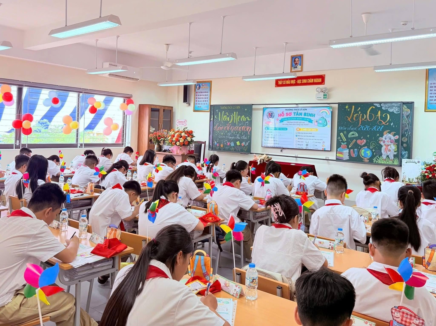 thcs-giang-bien.jpg