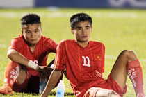 Chùm ảnh: 'Vỡ' sân Pleiku, U21 Việt Nam thua đau