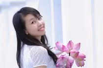 4 nữ sinh nhận thẻ cào điện thoại từ 26/5 đến 01/6