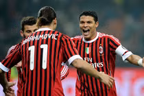AC Milan xác nhận đã bán Ibrahimovic và Thiago Silva cho PSG